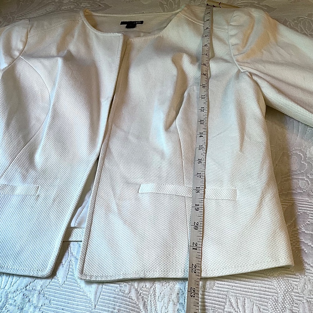 East 5th Women’s Jacket Size Large White Cotton Cropped Fully Lined - Picture 12 of 14